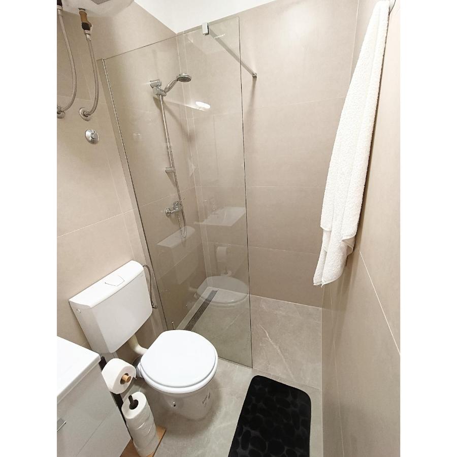 Studio Apartment Lee Split Ngoại thất bức ảnh