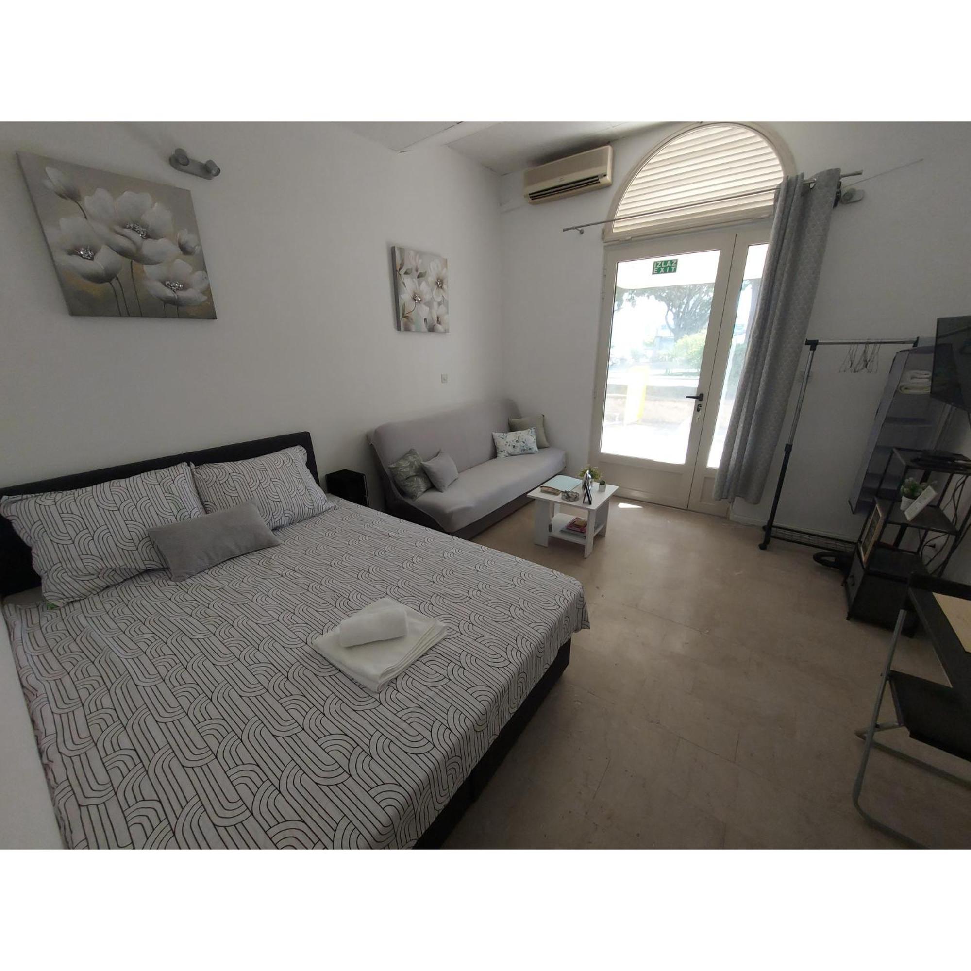 Studio Apartment Lee Split Ngoại thất bức ảnh