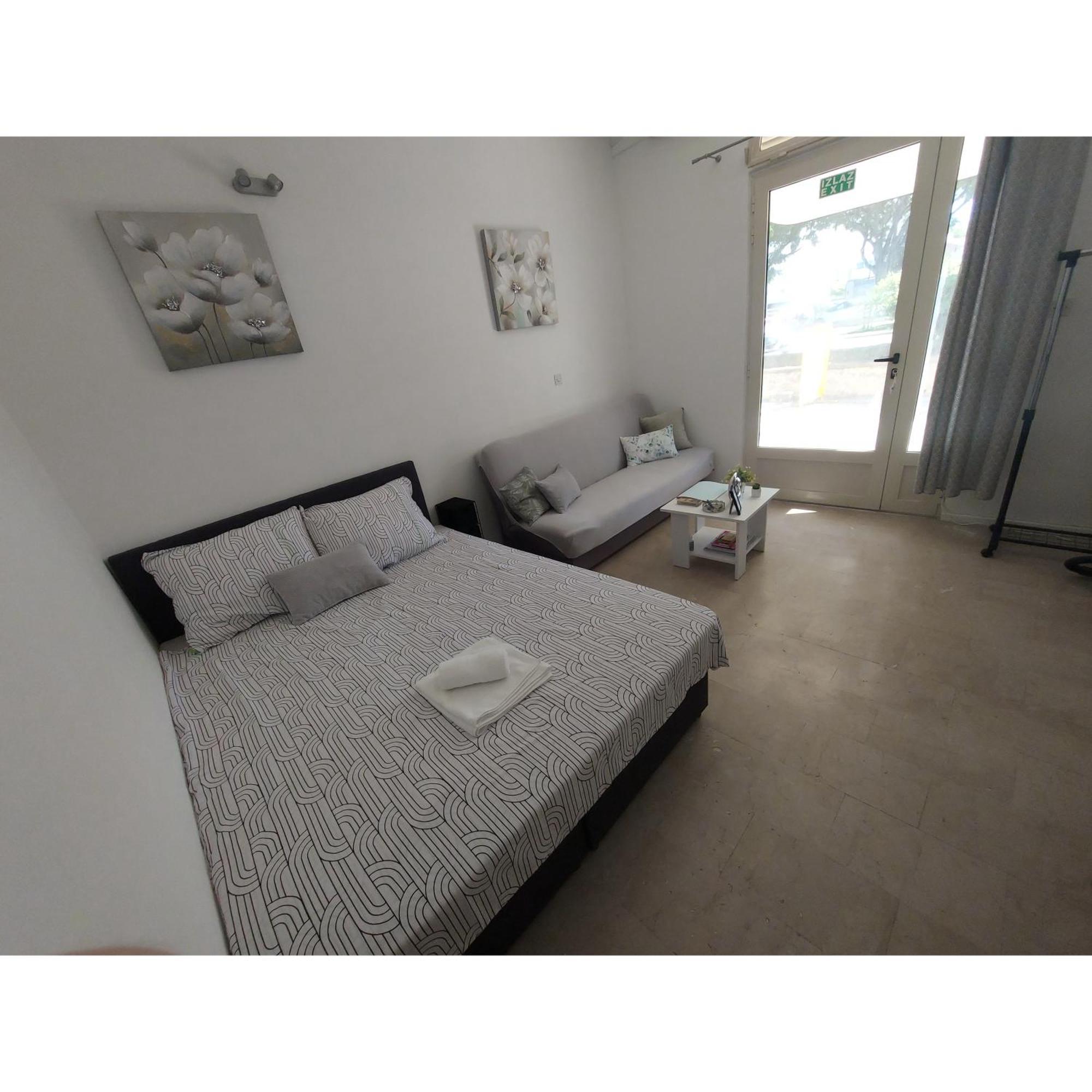 Studio Apartment Lee Split Ngoại thất bức ảnh