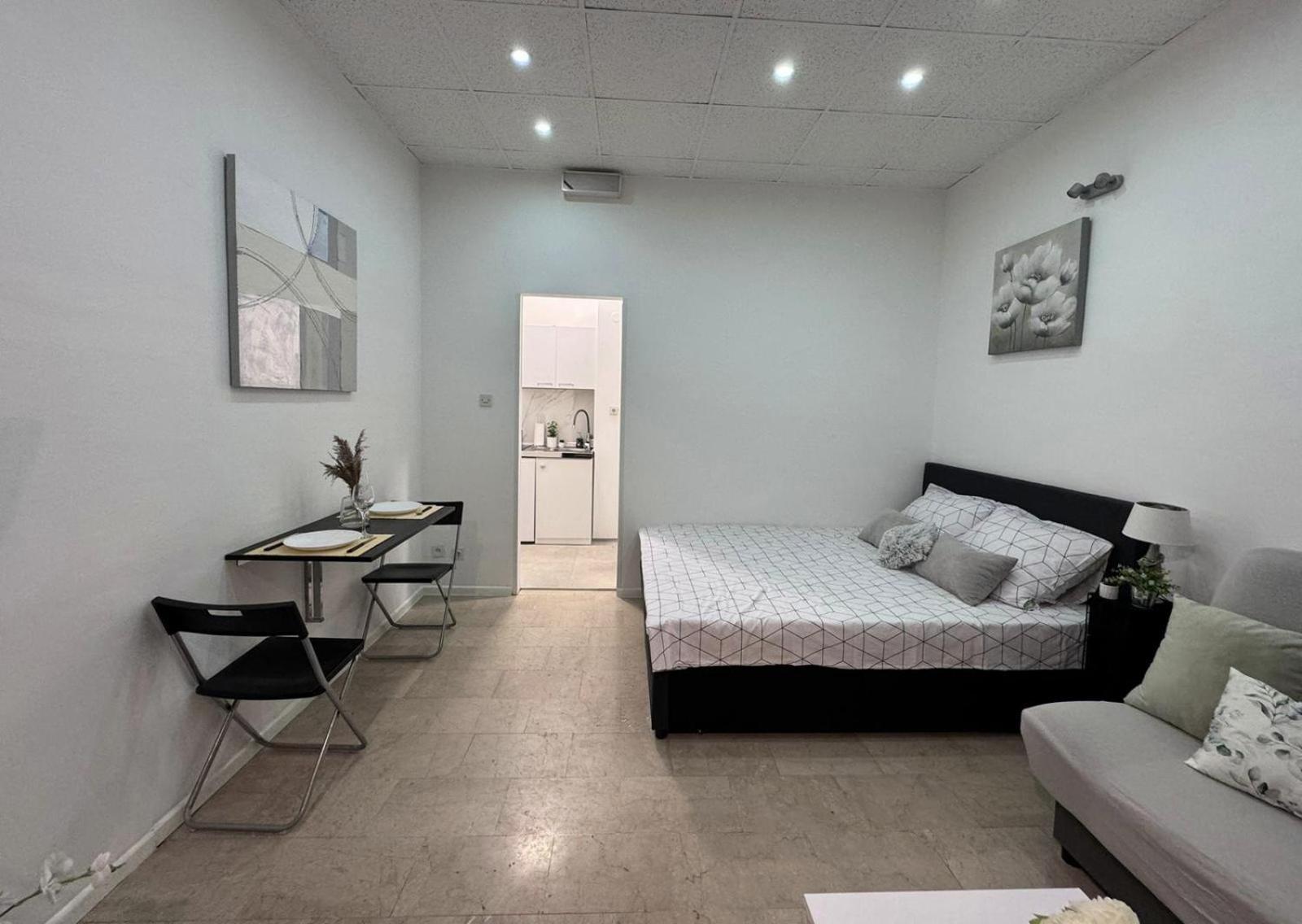 Studio Apartment Lee Split Ngoại thất bức ảnh